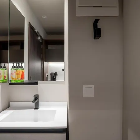 Lemonade 3* 圣地亚哥－德孔波斯特拉