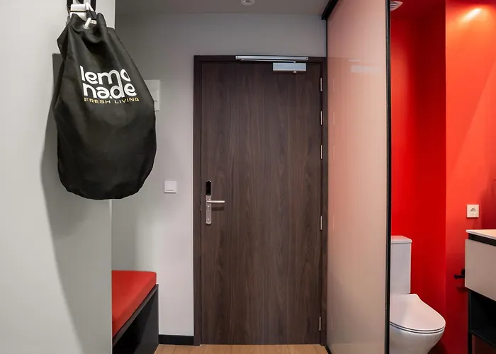 Lemonade ホテル サンティアゴ・デ・コンポステーラ